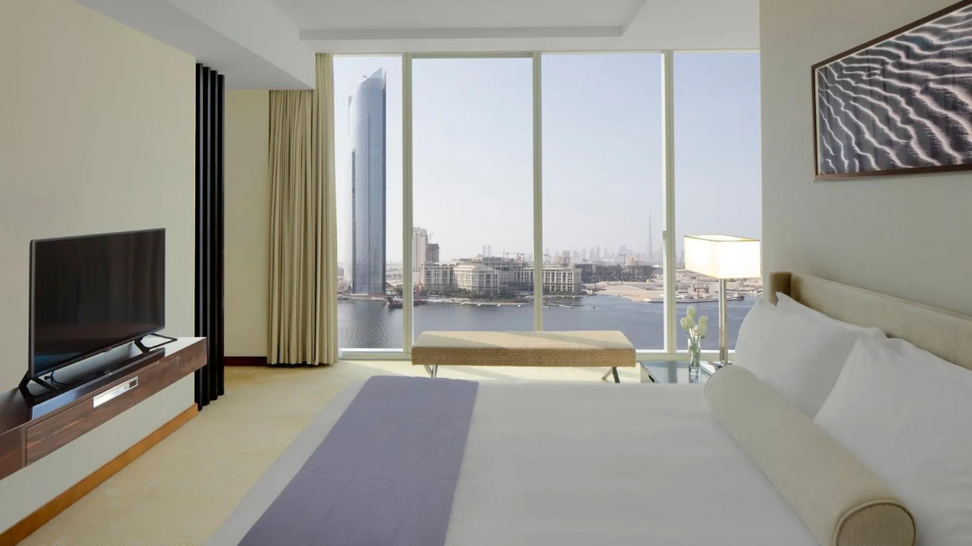 Intercontinental Residence Suites Dubai Festival City By Ihg 5*,
