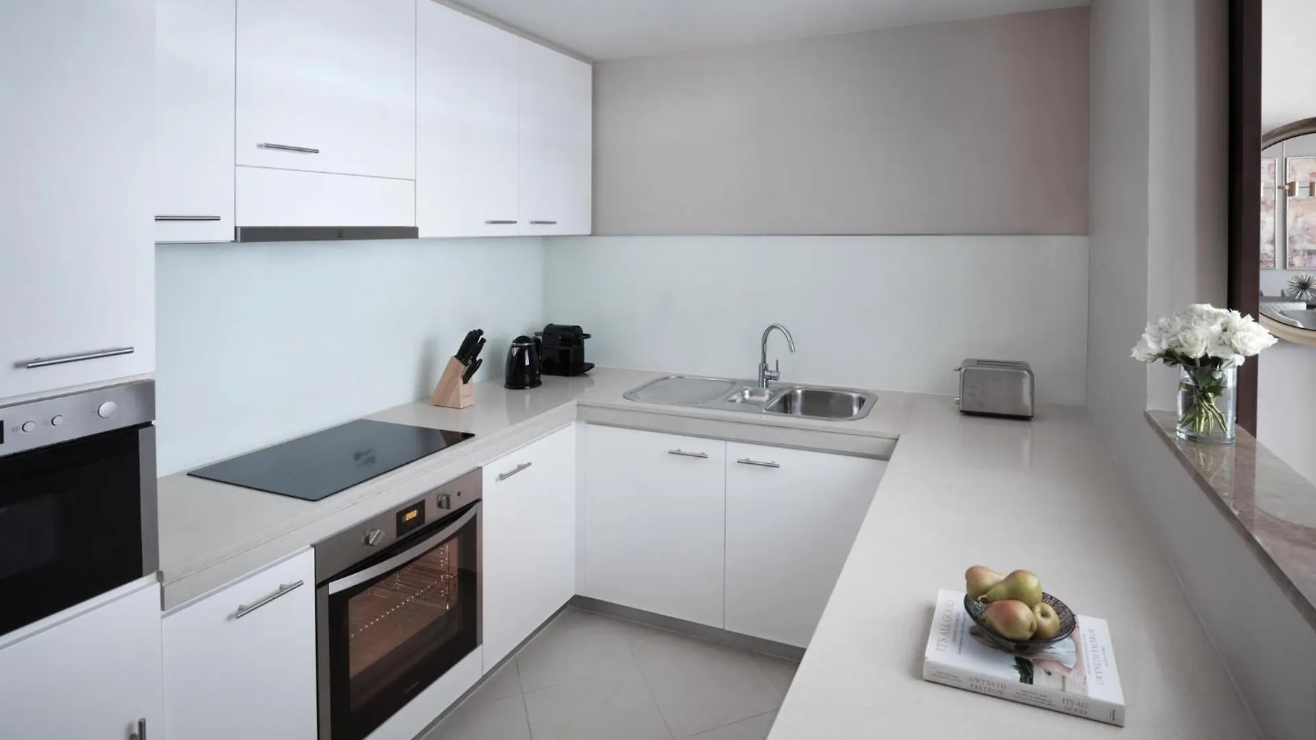 Intercontinental Residence Suites Dubai Festival City By Ihg Aparthotel